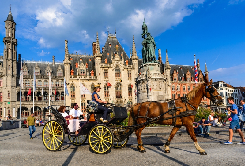 Horse carriage in Bruges